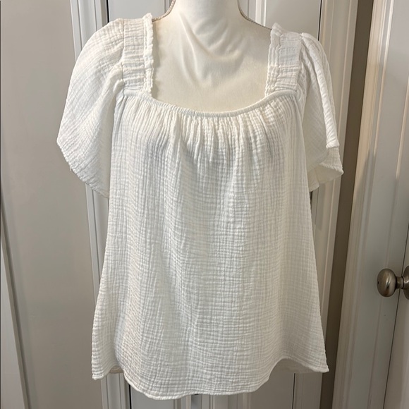 beachlunchlounge Tops - Beachlunchlounge White Smocked Blouse Relaxed Fit Size Medium